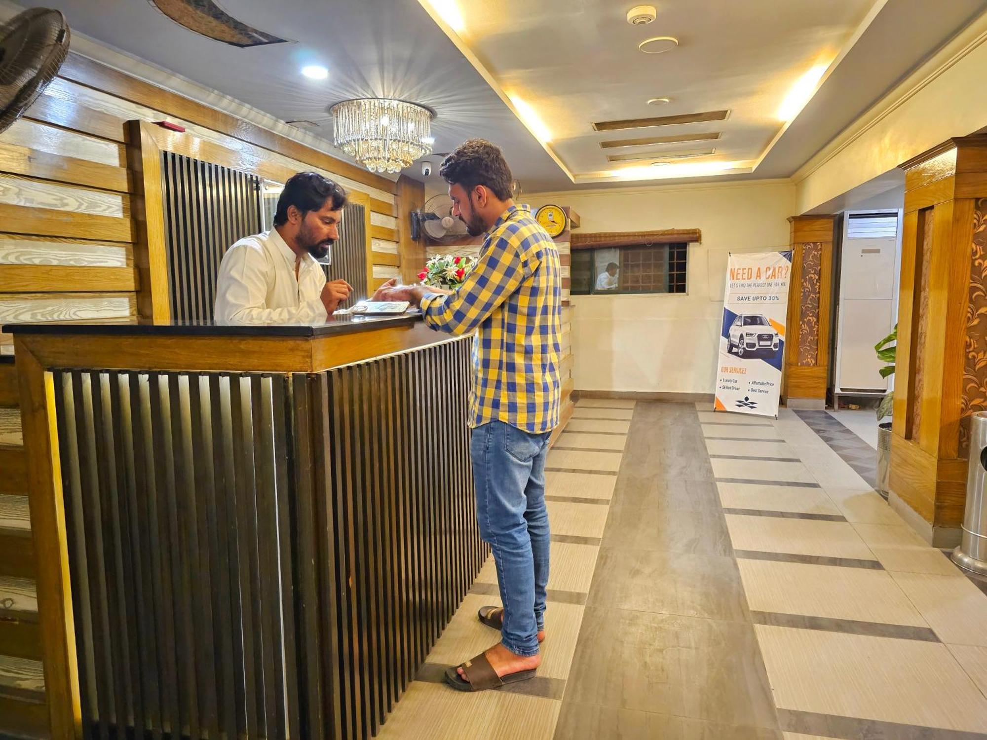 The Grand Hotel ملتان المظهر الخارجي الصورة
