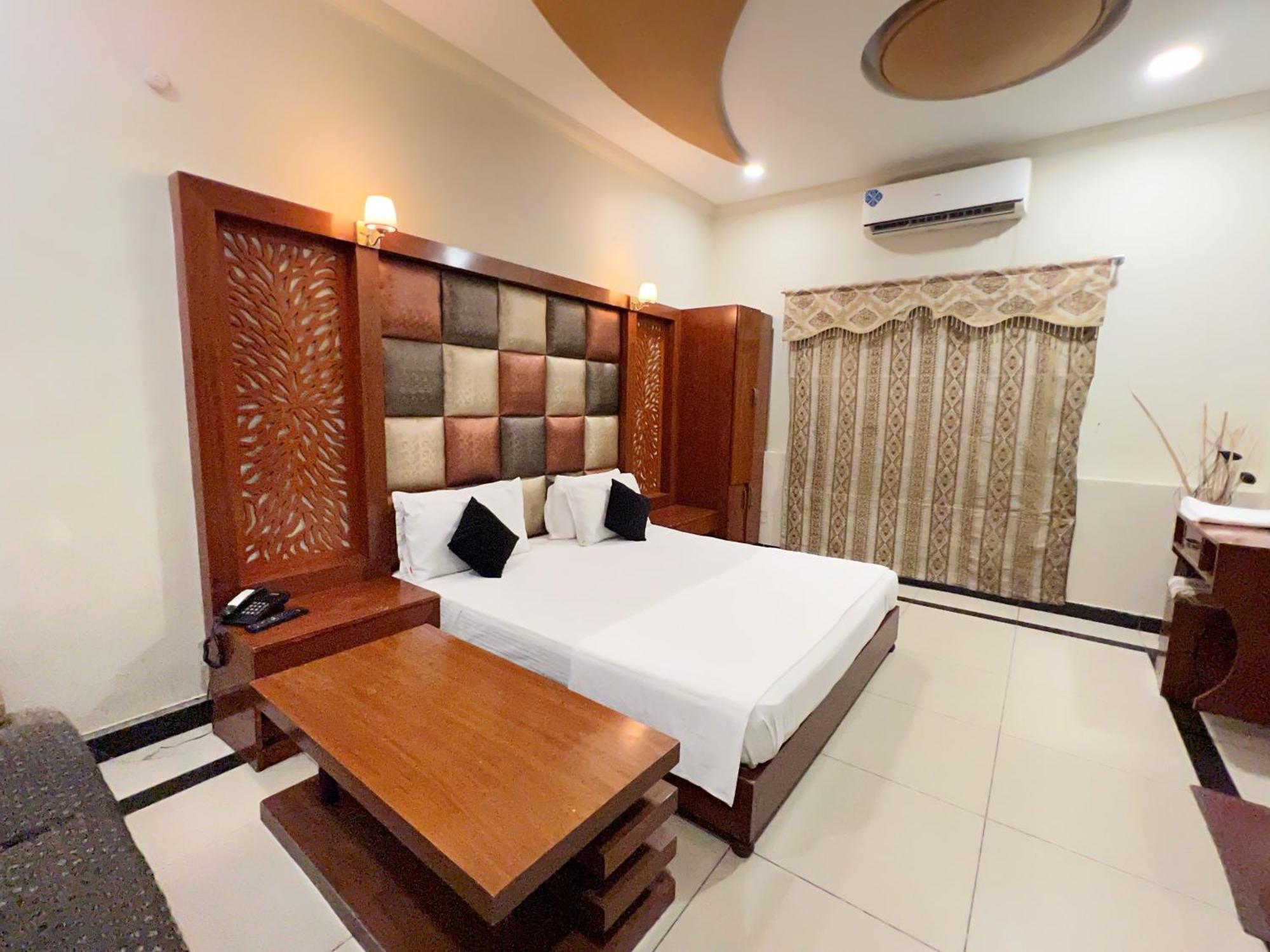 The Grand Hotel ملتان المظهر الخارجي الصورة