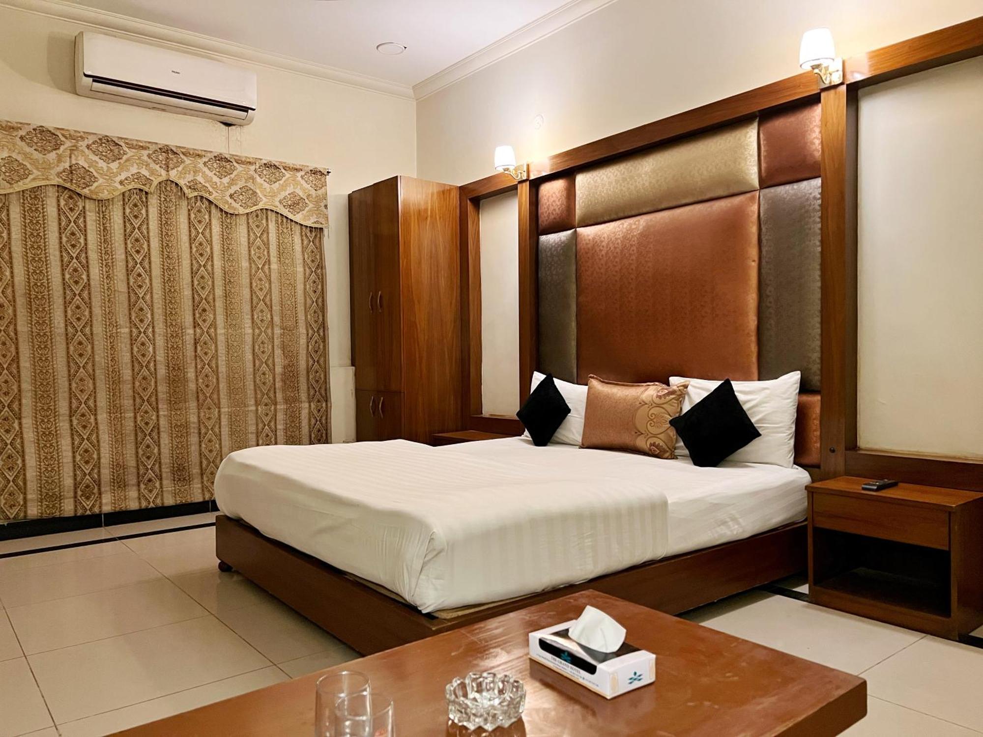 The Grand Hotel ملتان المظهر الخارجي الصورة