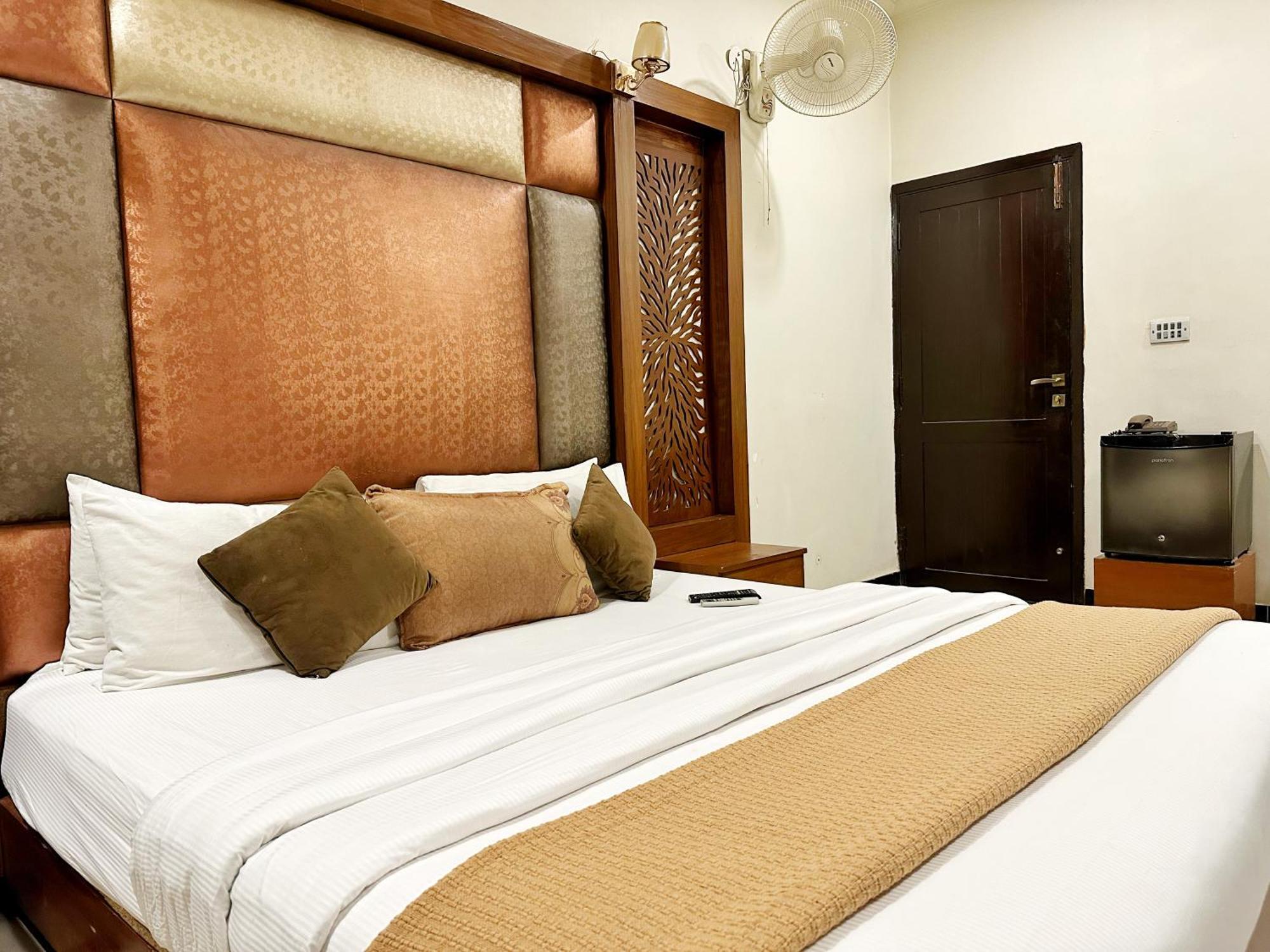The Grand Hotel ملتان المظهر الخارجي الصورة